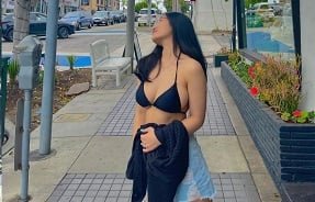 Трахни ее две волосы