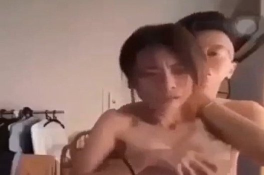 Умелый сексуальный навык очаровательной девушки Ванна Бардо