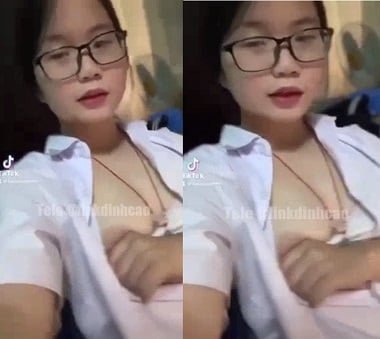 Сексуальная бабочка шоу учителя Хоа Тран