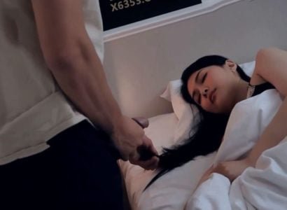 У ее жены и близкого друга была дикая сексуальная ночь